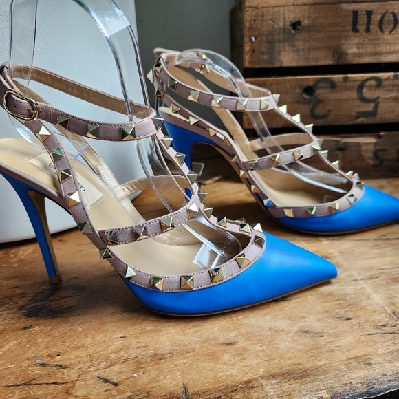 Valentino Rockstud T-Strap Blue Leather Heels - Picture 7 of 11